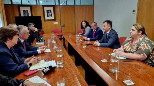 El alcalde se reúne con el delegado del Gobierno y el cónsul de Rumanía