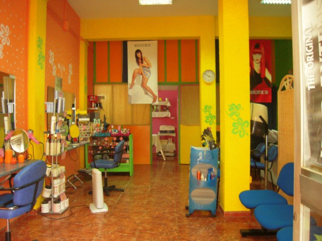 CENTRO DE PELUQUERÍA Y ESTÉTICA PATRICIA PRECIADO 