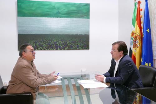 El alcalde plantea necesidades para Almendralejo al presidente de la Junta de Extremadura