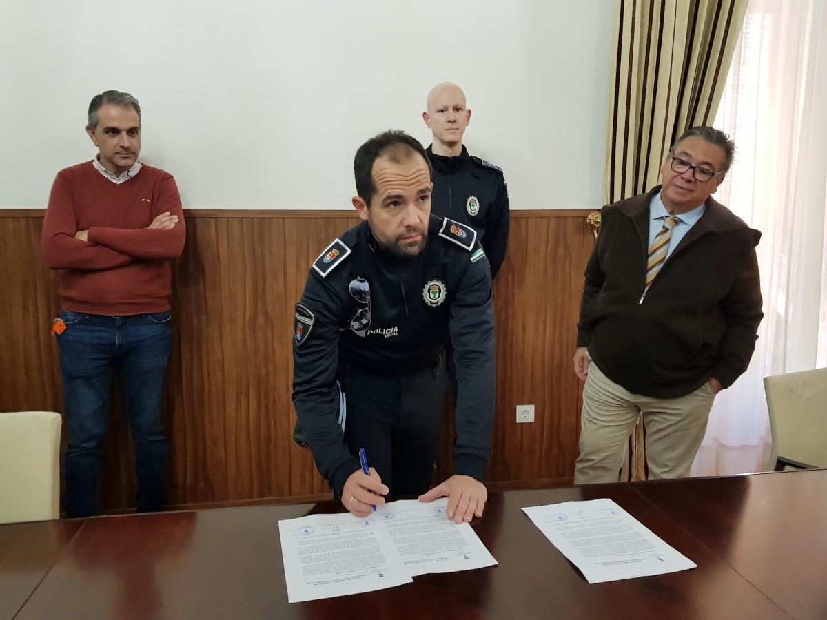 Dos nuevos agentes de Policía Local toman hoy posesión de sus plazas en Almendralejo