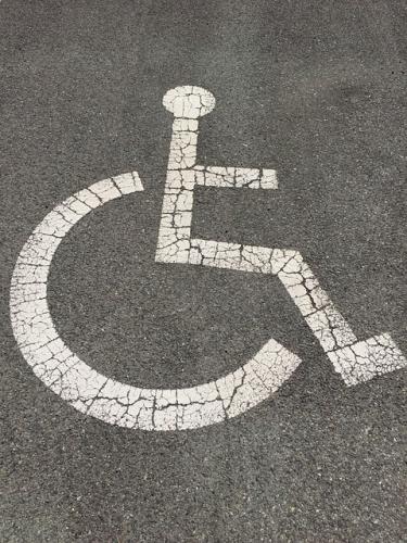 Exposición pública de la ordenanza reguladora de la tarjeta de estacionamiento de vehículos para personas con discapacidad