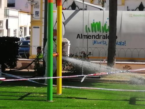 El Ayuntamiento reabre los parques infantiles con desinfección diaria
