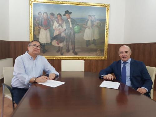 Ayuntamiento y Cámara Badajoz  firman un convenio para mantener su colaboración a través de su delegación cameral