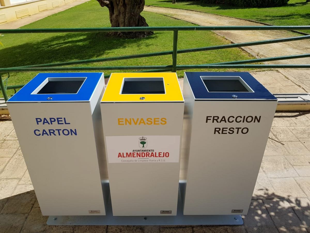 El Ayuntamiento instala minipuntos limpios para acercar la recogida selectiva al ciudadano