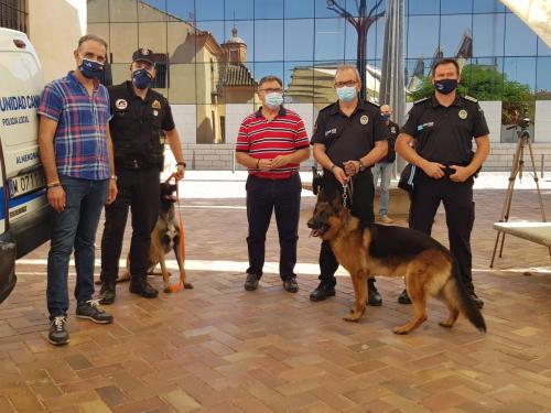 La Unidad Canina formada por Cohete y Kay refuerzan la plantilla de la Policía Local