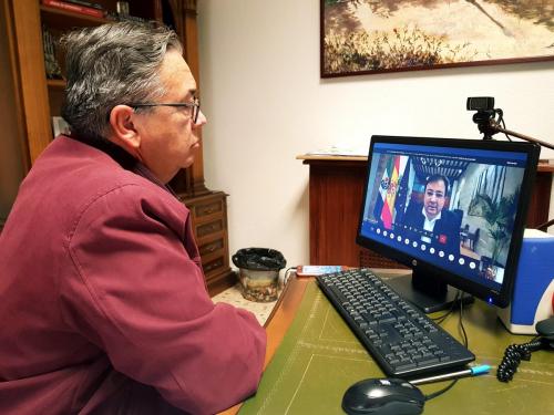 El alcalde participa en la inauguración virtual de Iberovinac 2020