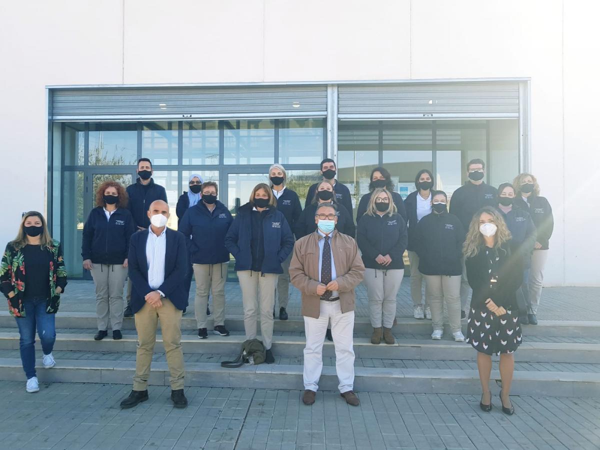El alcalde visita a los alumnos de la Escuela Profesional Civitas que cierra su edición el 30 de noviembre