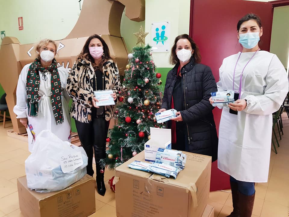 El Ayuntamiento reparte 50.000 mascarillas a todos los centros educativos