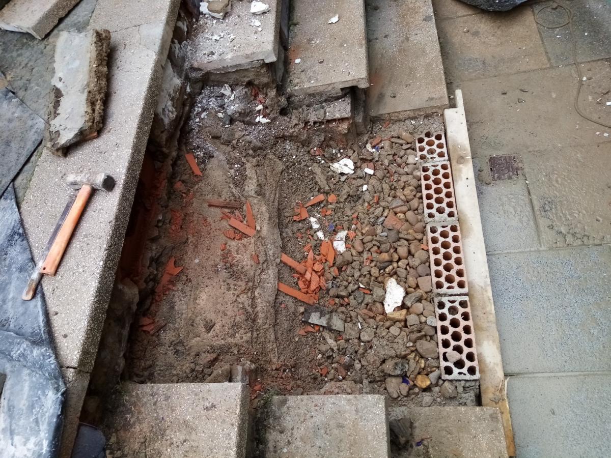 El Ayuntamiento interviene para solucionar el problema de filtración de agua del Parque de Espronceda