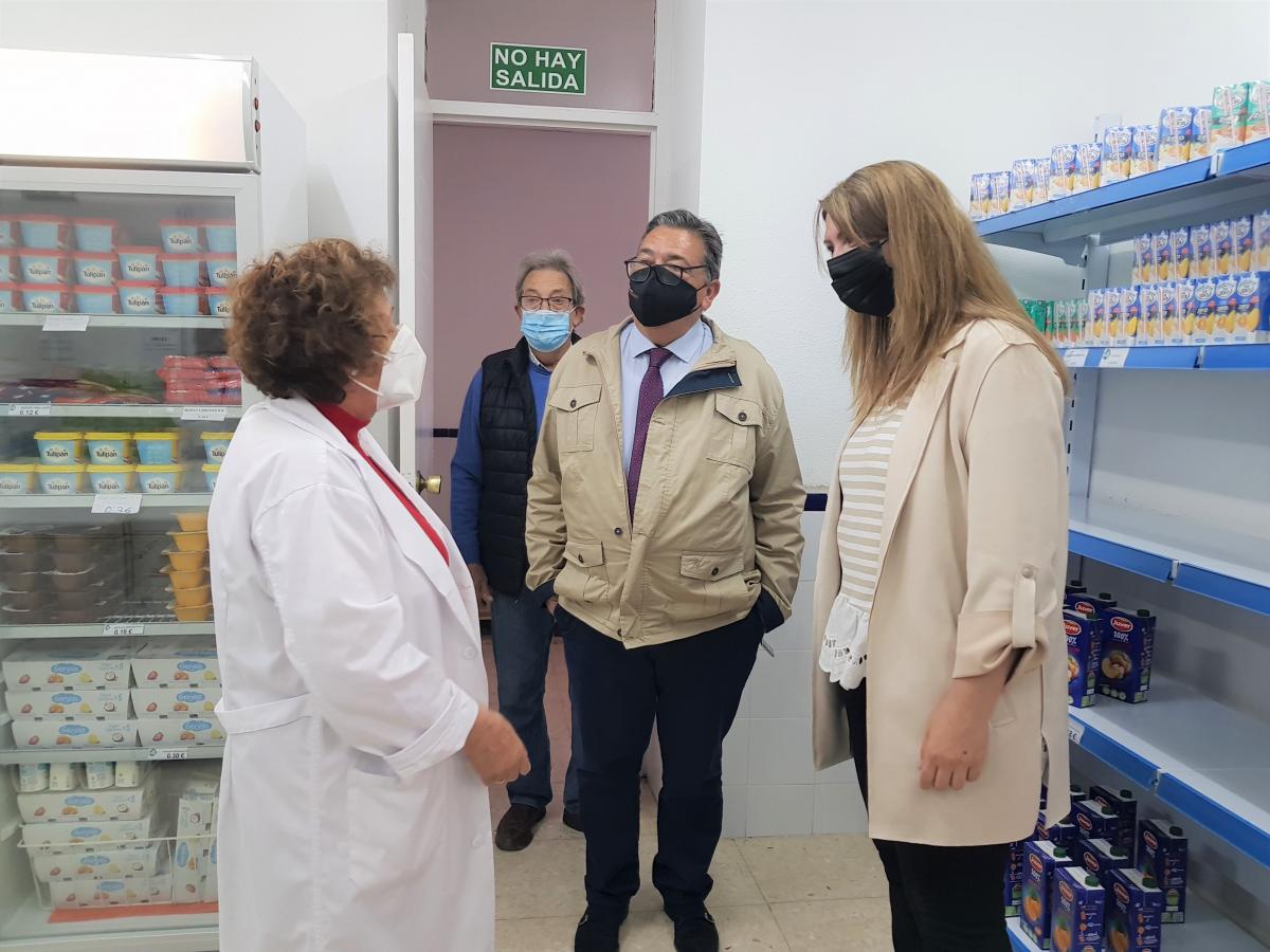 El Ayuntamiento aportará al economato 10.000 euros más de ayuda