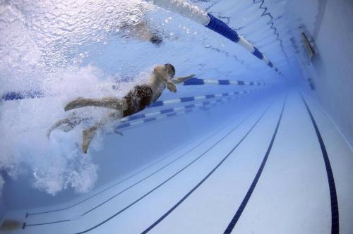 Abierto el plazo para el programa de invierno de natación de la piscina climatizada