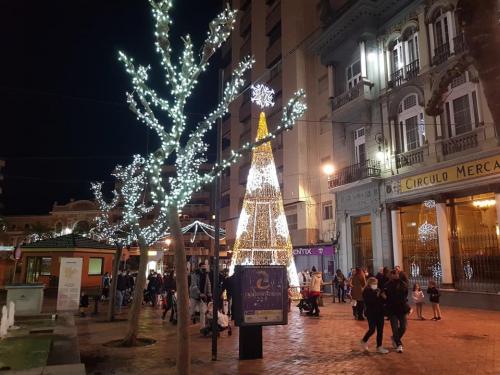 El Ayuntamiento licita el contrato de las luces de Navidad