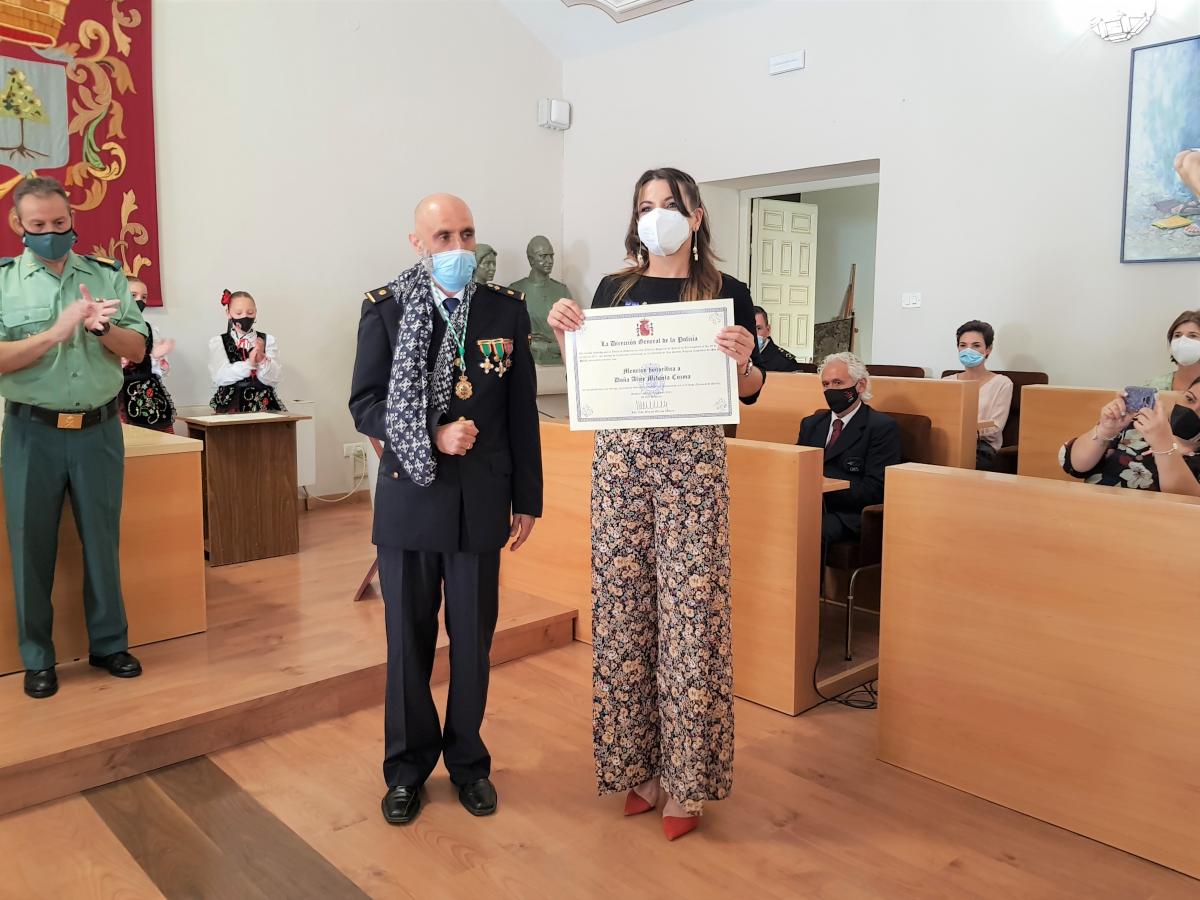 La Policía Nacional reconoce la labor del alcalde y el concejal de Seguridad Ciudadana