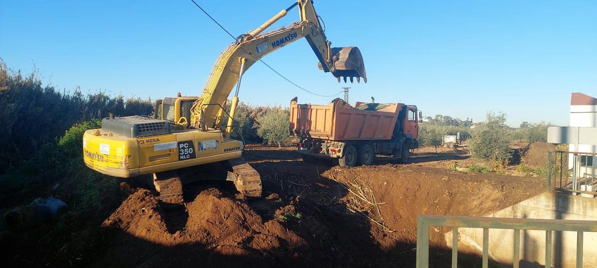 Comienzan los trabajos de limpieza de un tramo del arroyo Harnina