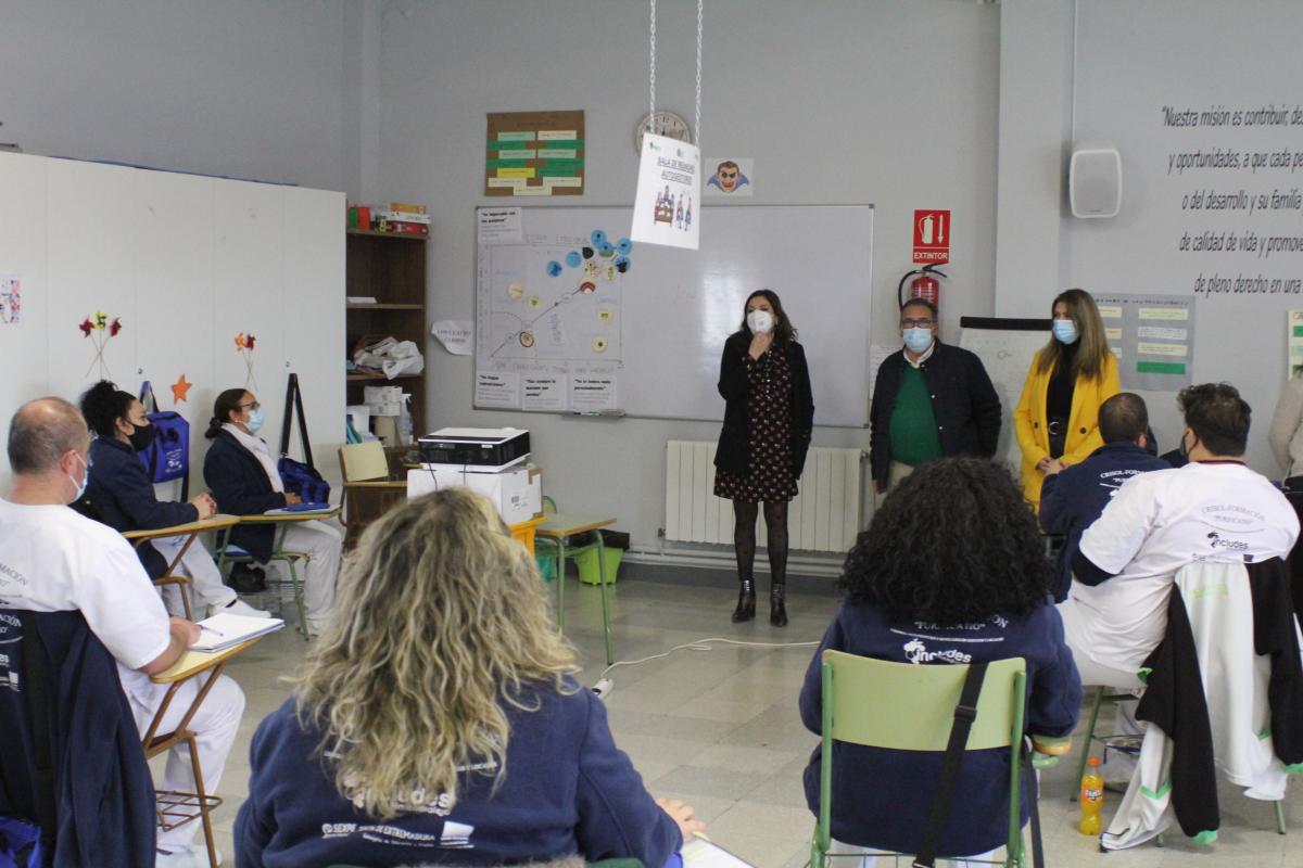 José María Ramírez e Isabel Ballesteros visitan el programa CRISOL de Includes