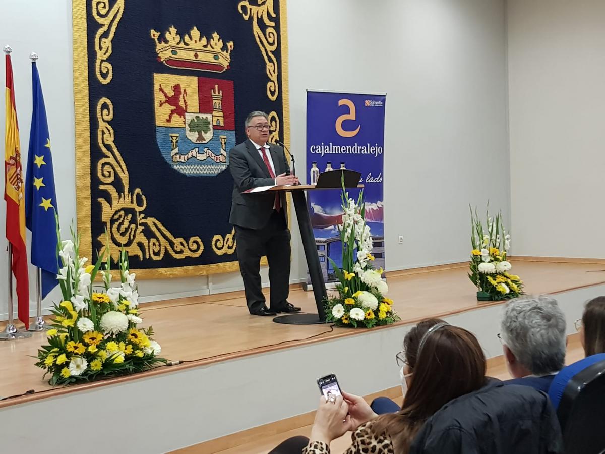 El alcalde y el presidente de la Junta inauguran la XXI edición de Iberovinac