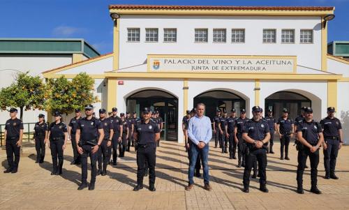 Juan Arias inaugura un curso práctico de la Academia de Seguridad Pública con 33 policías