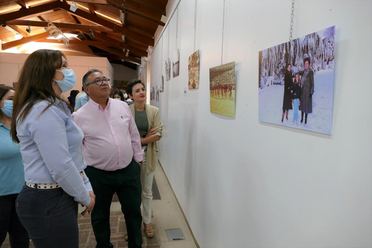 El alcalde inaugura la exposición 