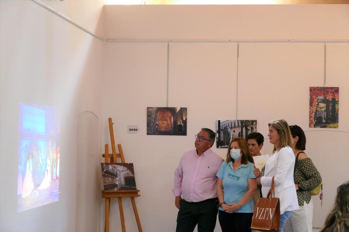 El alcalde inaugura la exposición 