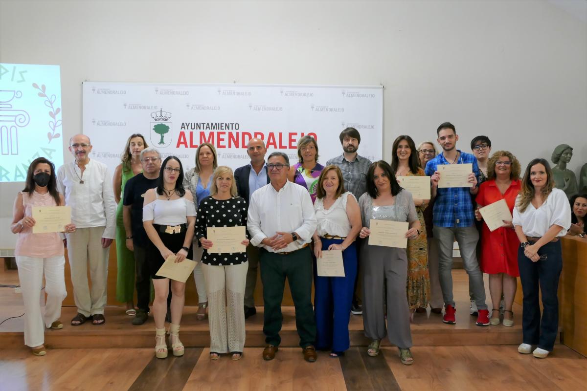 El alcalde clausura la Escuela Profesional Elpis-Esperanza