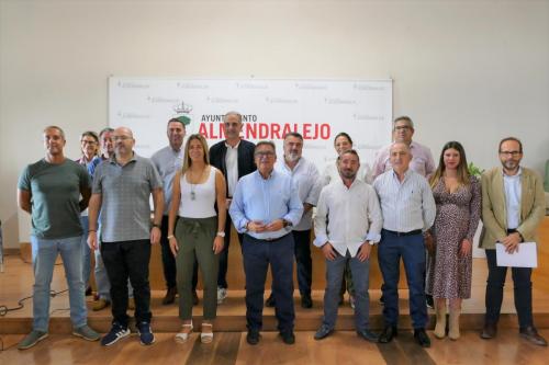 Toma de posesión de diez funcionarios de carrera del Ayuntamiento de Almendralejo