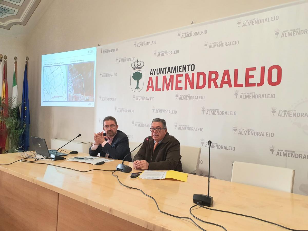 Ayuntamiento y Avante firman el convenio de ampliación del Polígono Industrial Las Picadas II