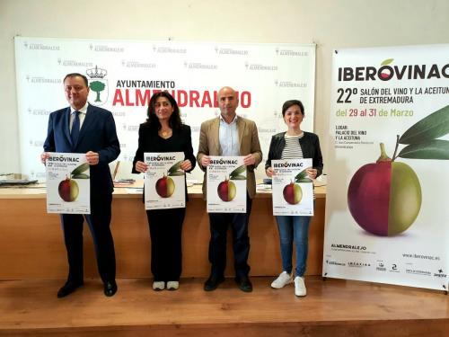 Saúl del Amo presenta el programa de la 22º edición del Salón del Vino y la Aceituna, Iberovinac 2023