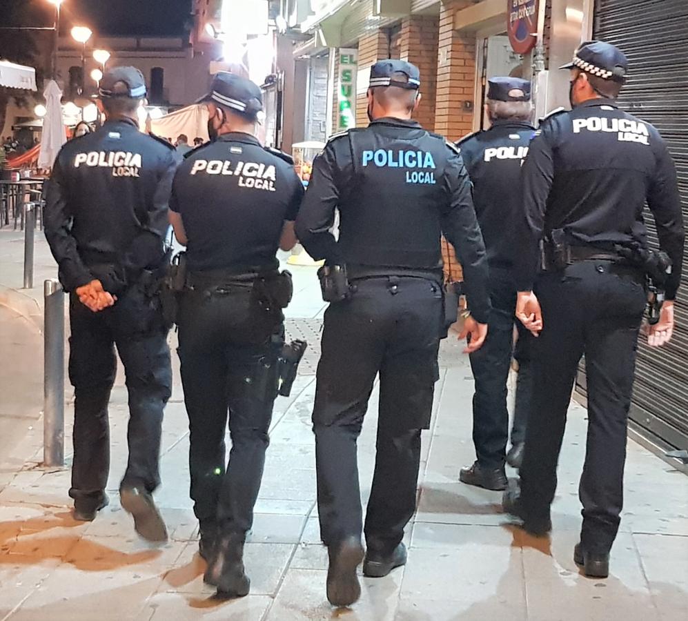 policía