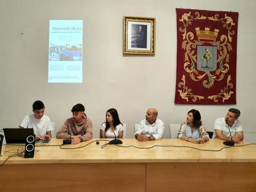 Turismo cuenta con una APP desarrollada por alumnos del IES Carolina Coronado
