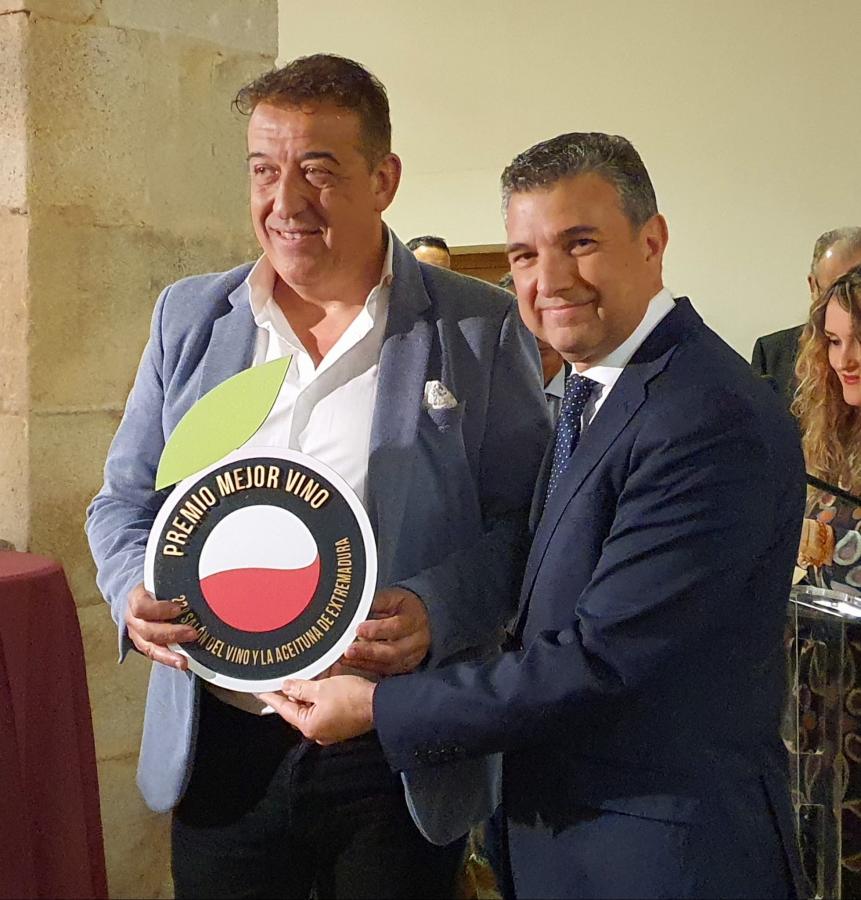 Entregados los premios a los mejores vinos, aceitunas  y aceites de Iberovinac 2024