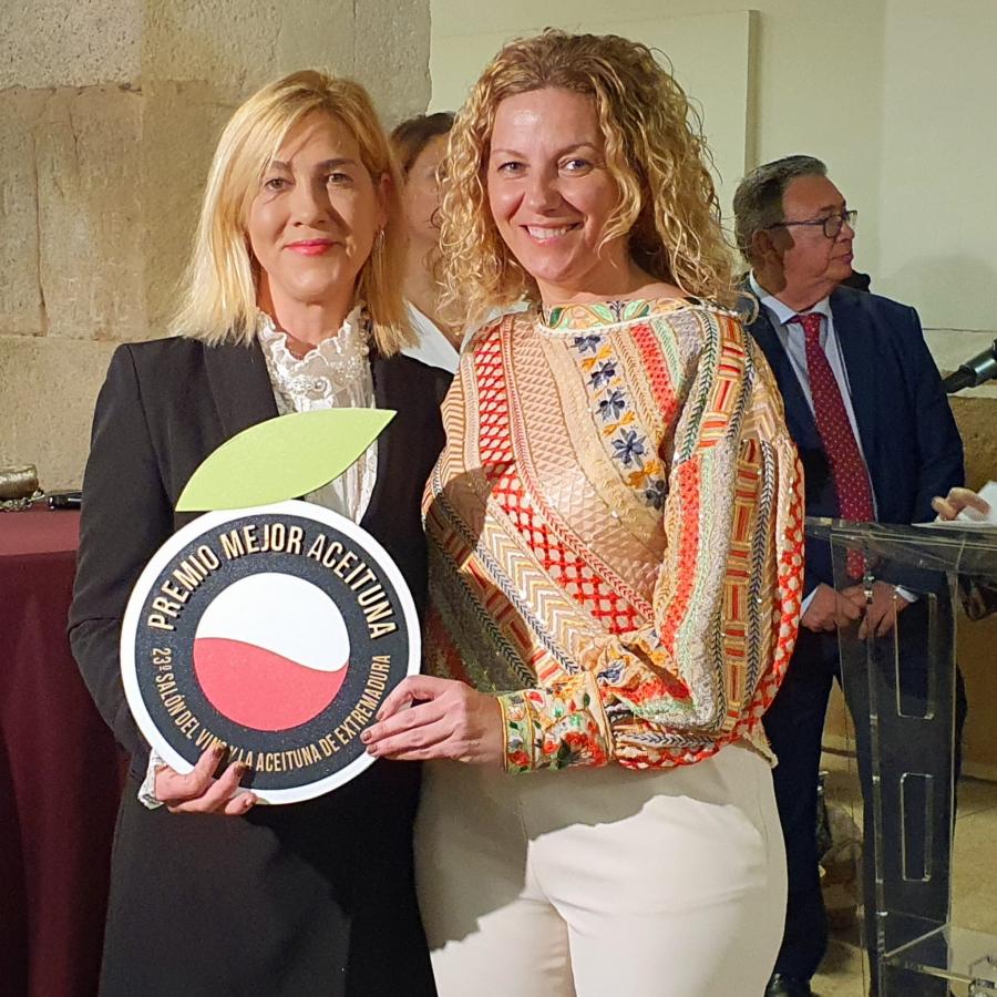 Entregados los premios a los mejores vinos, aceitunas  y aceites de Iberovinac 2024