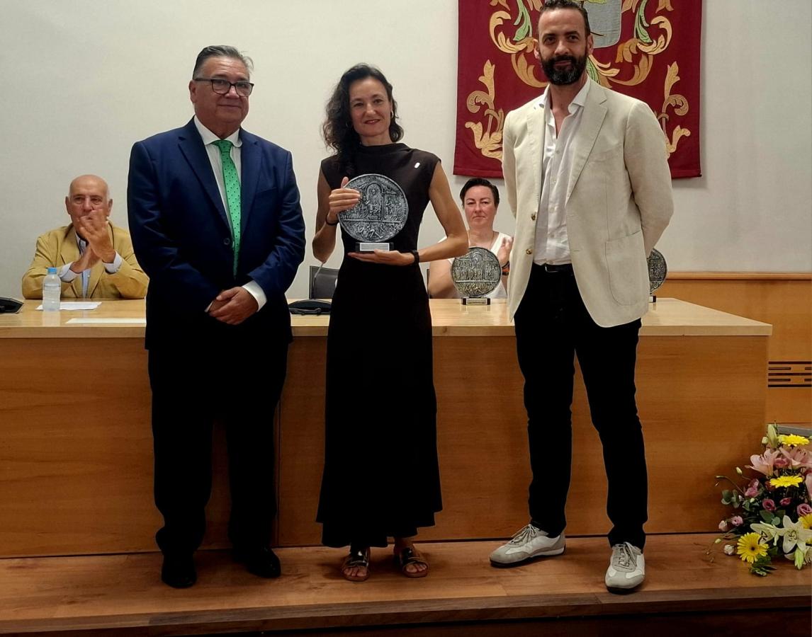Almendralejo homenajea a la educación, la cultura y el sector del vino en el Día de Extremadura