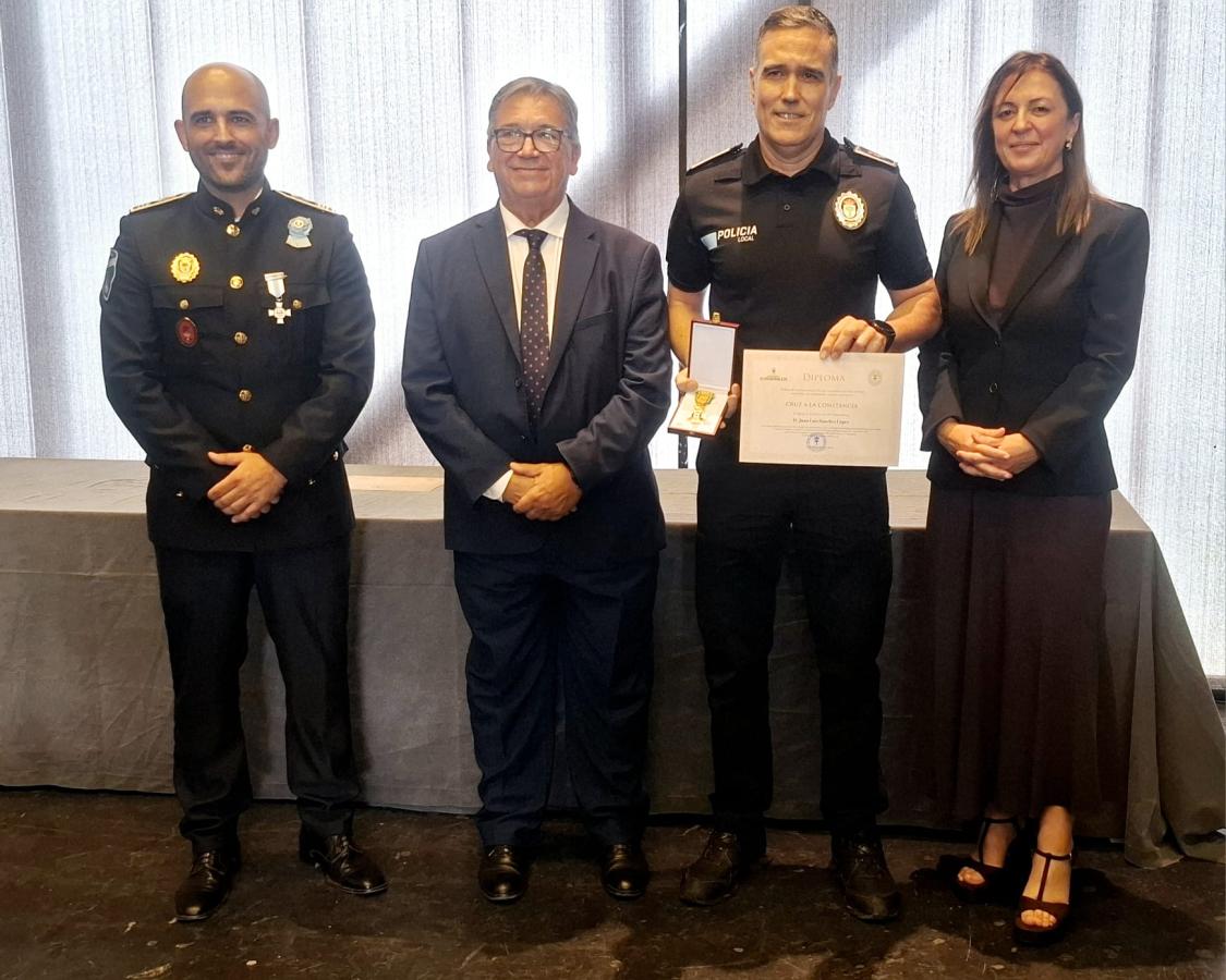 Almendralejo celebra la festividad de los Santos Patronos de la Policía Local con reconocimiento a la labor y entrega de sus agentes