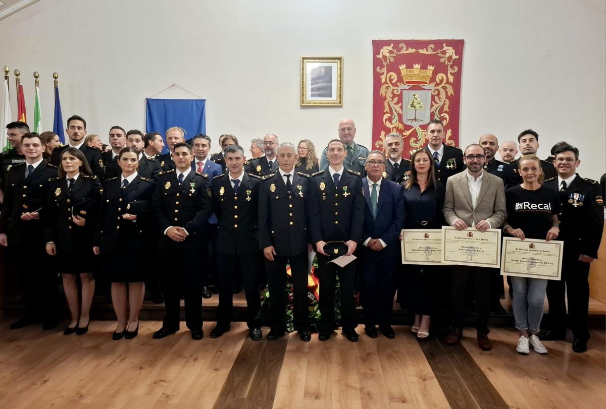 Juliana Megías, RCB, Recal y la Guardia Civil reciben una mención honorífica en el acto de la Policía Nacional