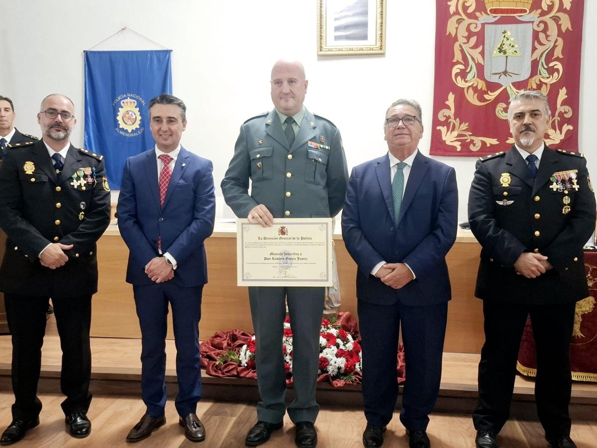 Juliana Megías, RCB, Recal y la Guardia Civil reciben una mención honorífica en el acto de la Policía Nacional