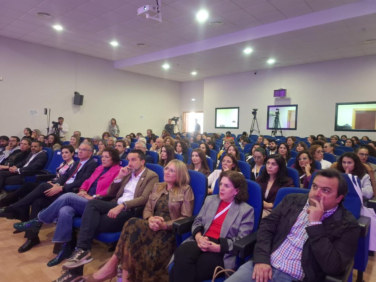 El alcalde reafirma el compromiso de Almendralejo con la igualdad y la lucha contra la violencia machista