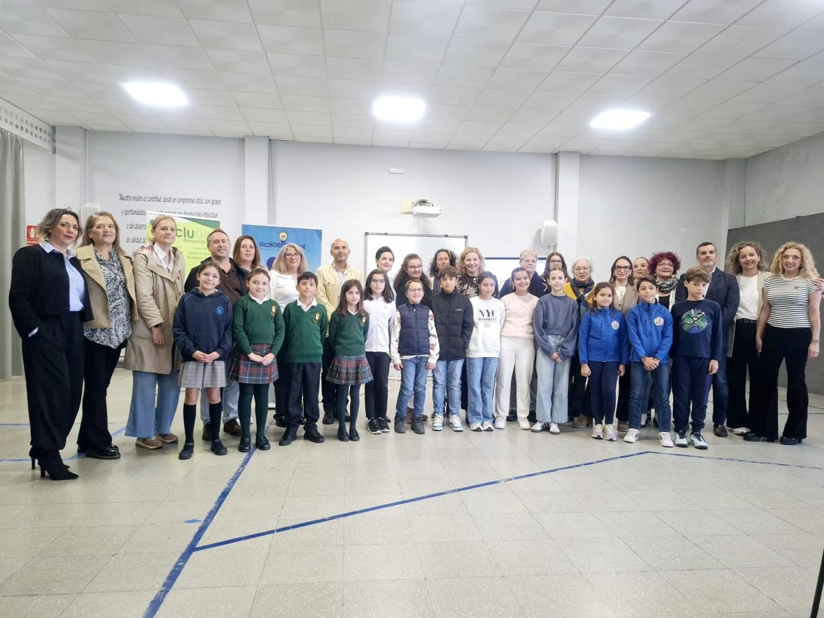El Ayuntamiento apoya el proyecto AchoEmprende de CEAL en el que participan todos los centros educativos e Includes