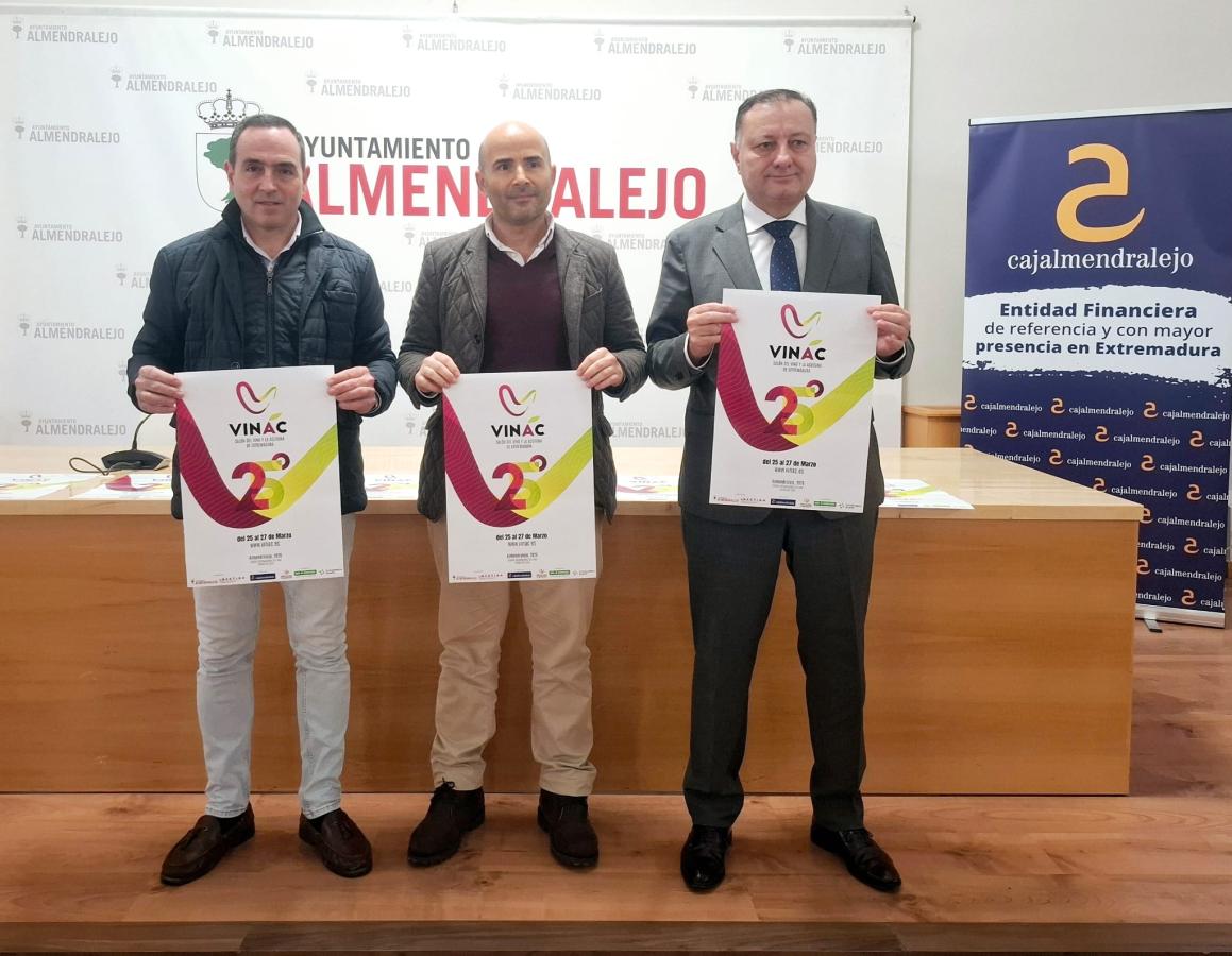 Saúl del Amo presenta el avance de la 25ª edición del Salón del Vino y la Aceituna de Extremadura que vuelve a denominarse 