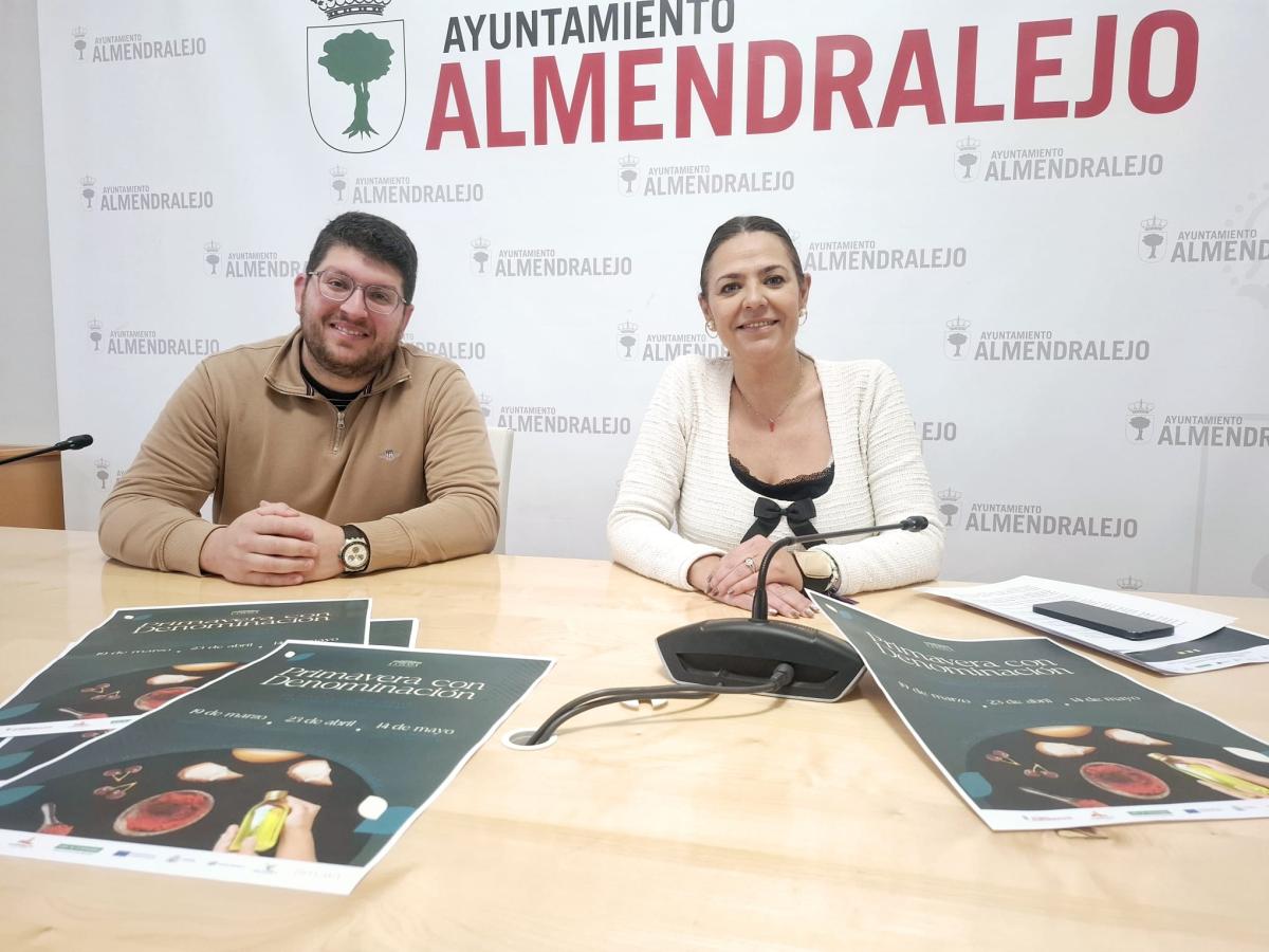 Josefina Barragán presenta la programación gastronómica “Primavera con Denominación” en el Mercado Municipal de Abastos