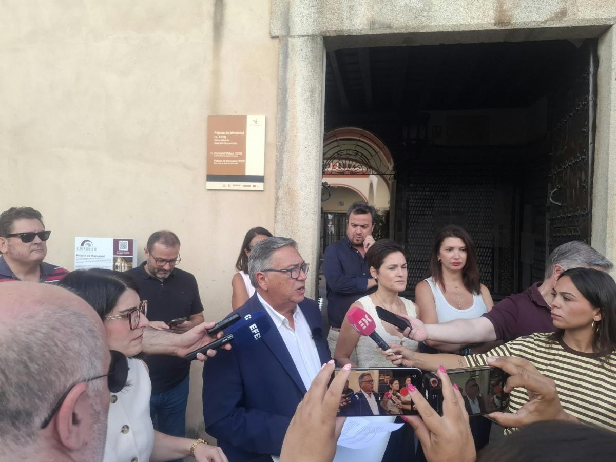 Almendralejo muestra su solidaridad y apoyo a Ceuta 